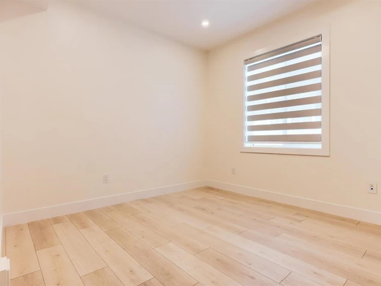 2948 E 3rd Avenue, Vancouver, BC, V5M 1H8 - 21