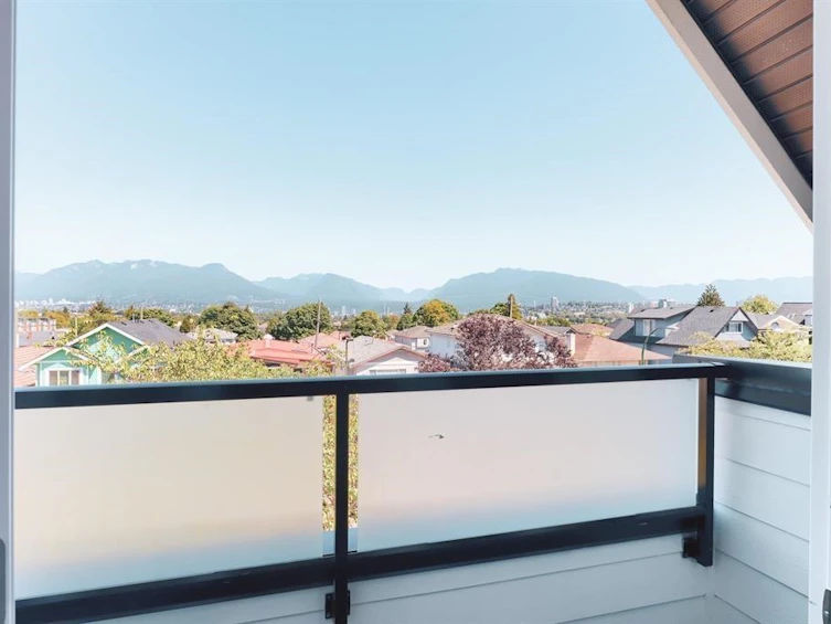 2948 E 3rd Avenue, Vancouver, BC, V5M 1H8 - 28