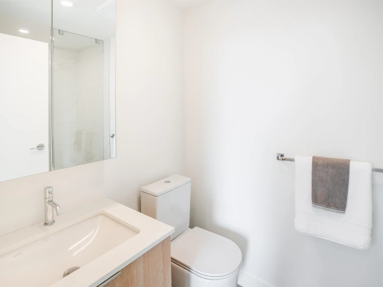 2004-318 Alderson Avenue, Coquitlam, BC, V3K 0J1 - 8