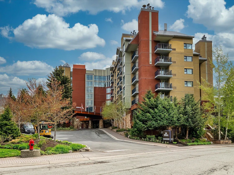 725/727-4050 Whistler Way, Whistler, BC, V8E 1H9 - 2