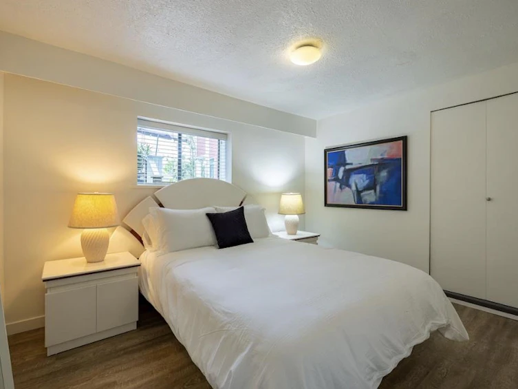 1917 E 1st Avenue, Vancouver, BC, V5N 1B3 - 9