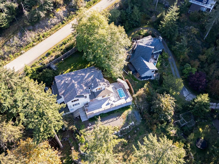 1605 Whitesails Drive, Bowen Island, BC, V0N 1G2 - 38