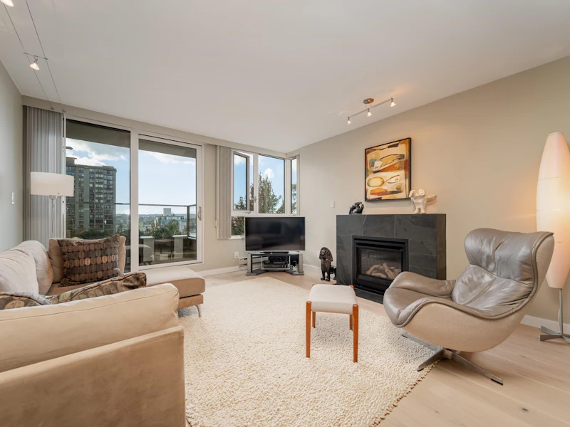 601 - 1345 Burnaby Street, Vancouver BC V6E 1R2