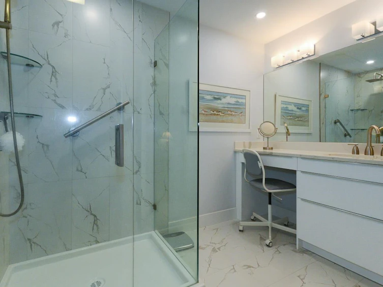 33-6100 Woodwards Road, Richmond, BC, V7E 6G8 - 35
