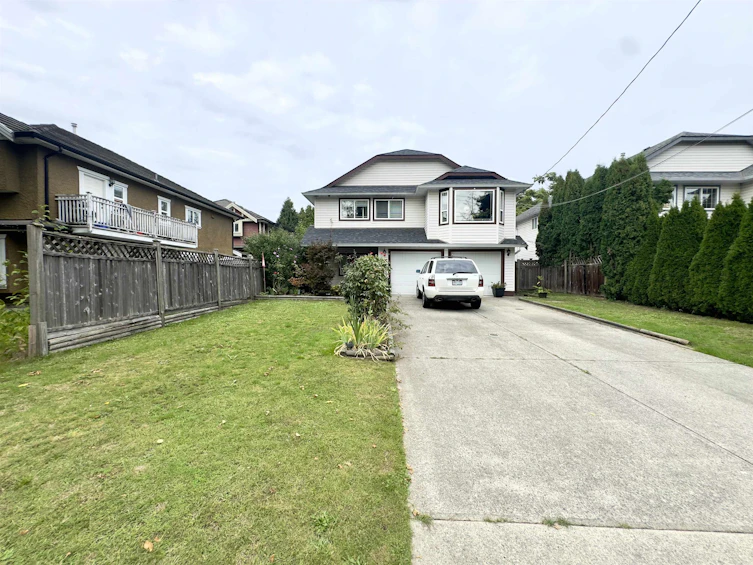 585 Alderson Avenue, Coquitlam, BC, V3K 1T4 - 2
