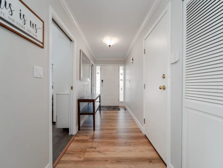 8481 Portside Court, Vancouver, BC, V5P 4V4 - 6