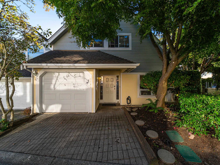 8481 Portside Court, Vancouver, BC, V5P 4V4 - 2