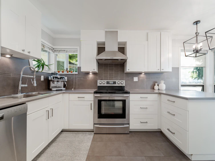 8481 Portside Court, Vancouver, BC, V5P 4V4 - 4