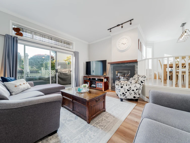 8481 Portside Court, Vancouver, BC, V5P 4V4 - 8