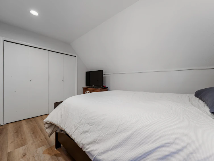 8481 Portside Court, Vancouver, BC, V5P 4V4 - 21