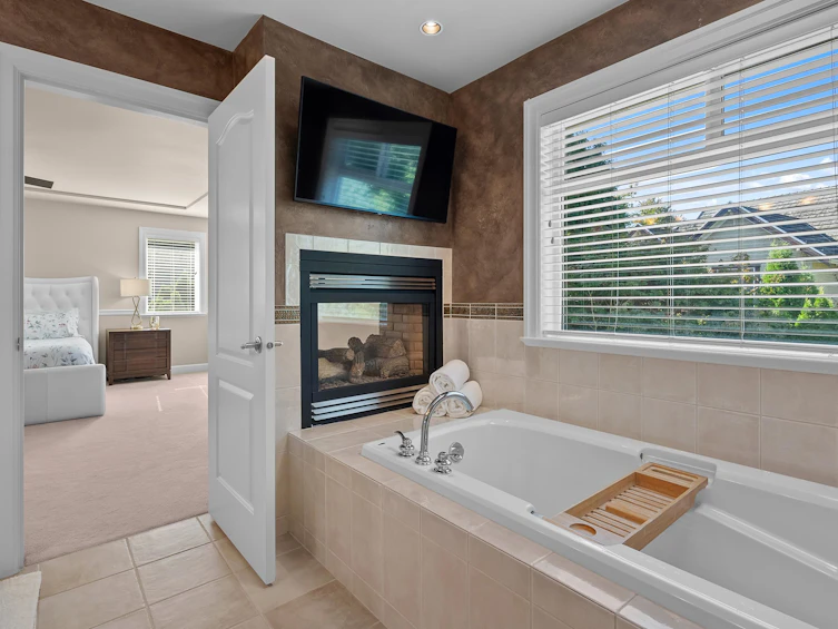 3229 143 Street, Surrey, BC, V4P 3M2 - 20