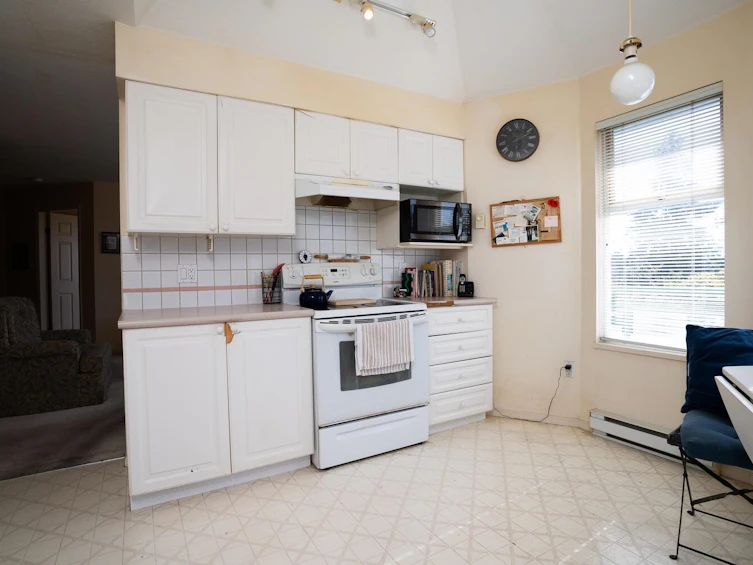 303-1576 Merklin Street, Surrey, BC, V4B 5K2 - 11