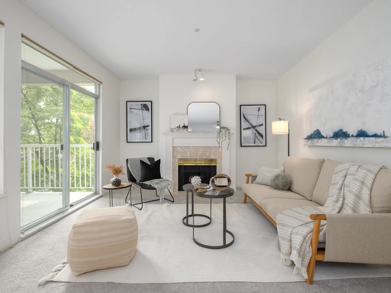 213 - 360 E 36th Avenue, Vancouver BC V5W 4B9