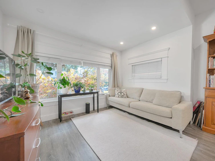 153 W 19th Avenue, Vancouver, BC, V5Y 2B5 - 27