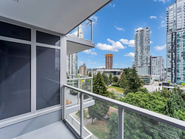 809-13350 Central Avenue, Surrey, BC, V3T 0S1 - 18