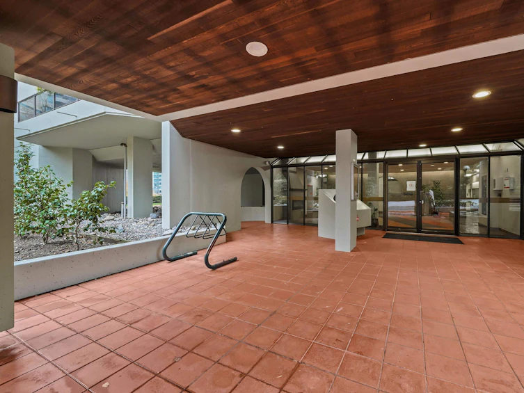 404-4353 Halifax Street, Burnaby, BC, V5C 5Z4 - 2