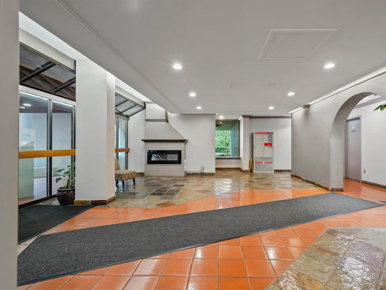 404-4353 Halifax Street, Burnaby, BC, V5C 5Z4 - 3