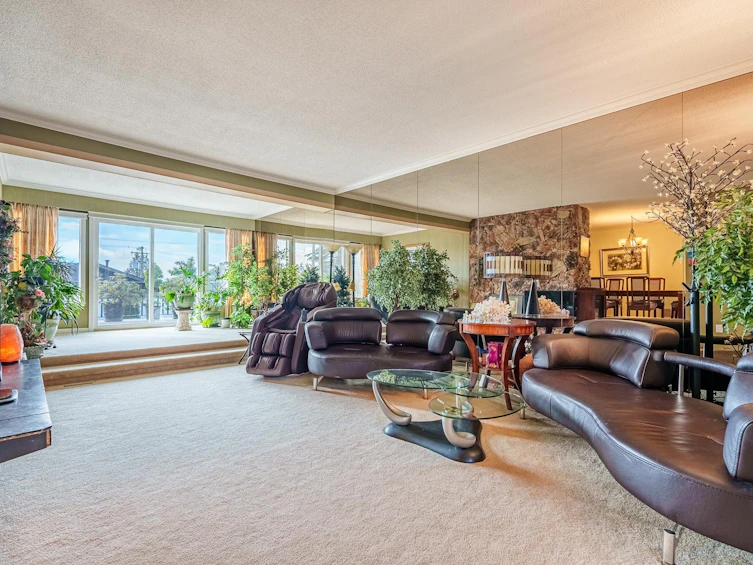 608 Madore Avenue, Coquitlam, BC, V3K 3A9 - 3