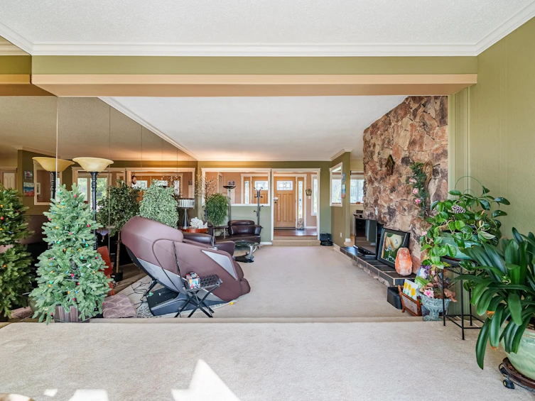 608 Madore Avenue, Coquitlam, BC, V3K 3A9 - 4