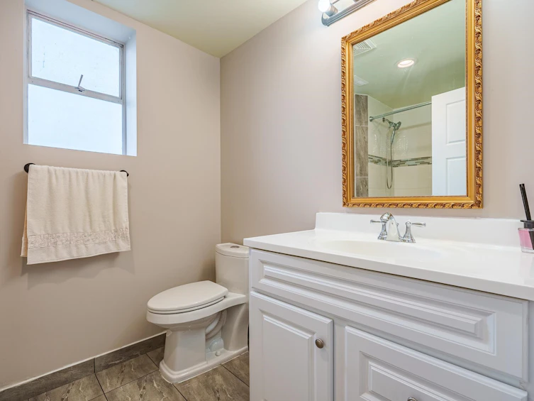 608 Madore Avenue, Coquitlam, BC, V3K 3A9 - 21