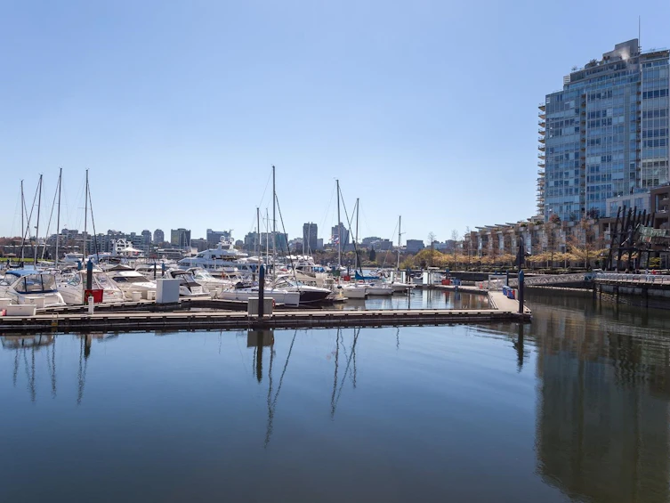 1501-193 Aquarius Mews, Vancouver, BC, V6Z 2Z2 - 27