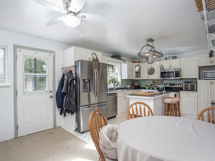 12097 261 Street, Maple Ridge, BC, V2W 2A5 - 8