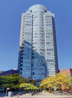 2207 63 Keefer Place