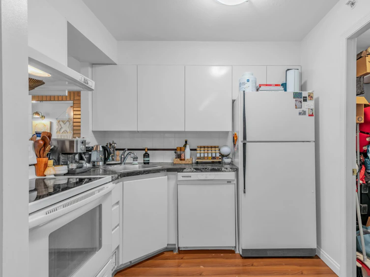 805-888 Pacific Street, Vancouver, BC, V6Z 2S6 - 5