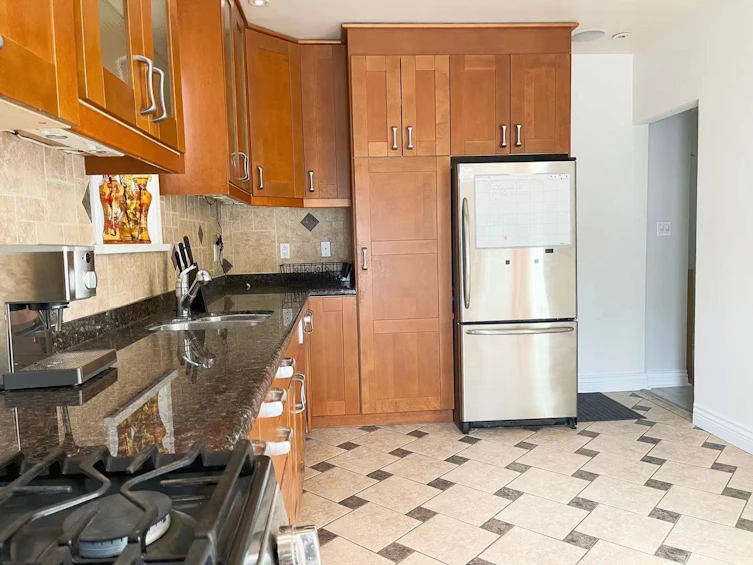 3093 W 29th Avenue, Vancouver, BC, V6L 1Y5 - 3