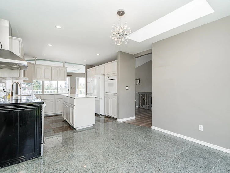 32616 Fleming Avenue, Mission, BC, V2V 2G9 - 13