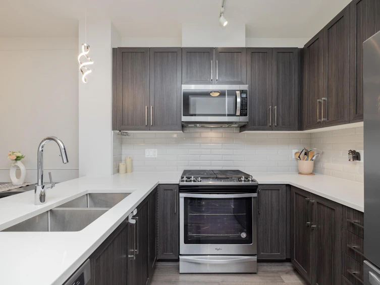 102-2960 151 Street, Surrey, BC, V4P 0G3 - 3