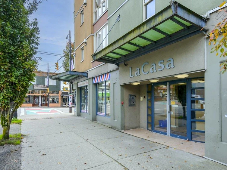 302-1688 East 4th Avenue, Vancouver, BC, V5N 1J8 - 26
