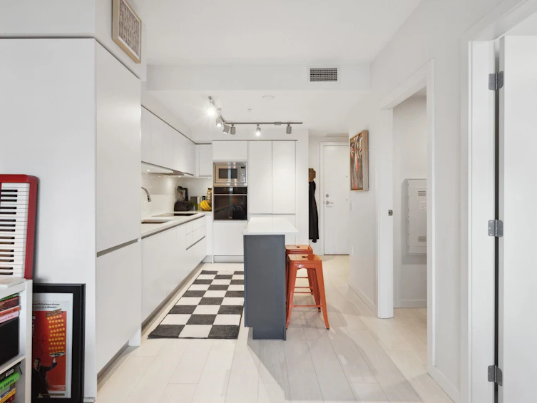604-180 E 2nd Avenue, Vancouver, BC, V5T 0K4 - 6
