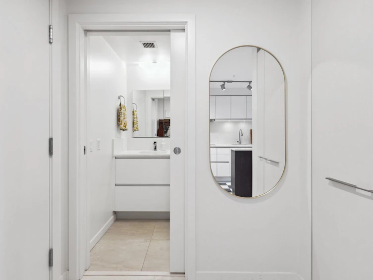 604-180 E 2nd Avenue, Vancouver, BC, V5T 0K4 - 11