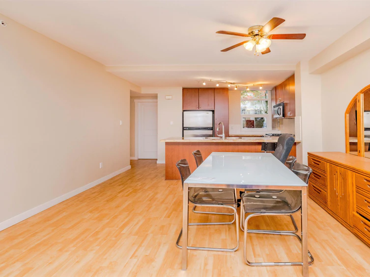 TH1-9266 University Crescent, Burnaby, BC, V5A 4Z1 - 22