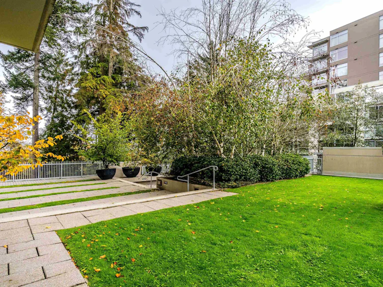 TH1-9266 University Crescent, Burnaby, BC, V5A 4Z1 - 31