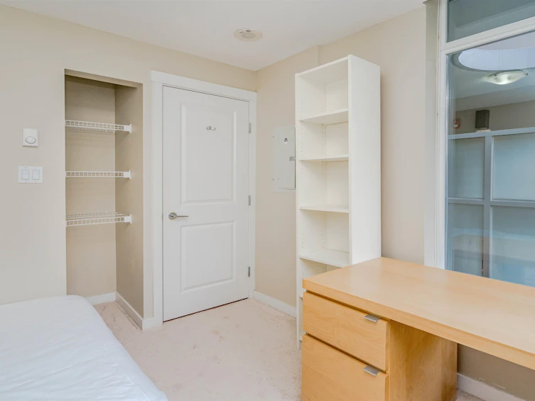 TH1-9266 University Crescent, Burnaby, BC, V5A 4Z1 - 10