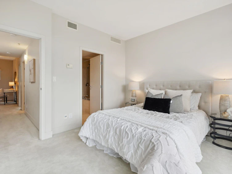 1459 W Hastings Street, Vancouver, BC, V6G 3J9 - 13