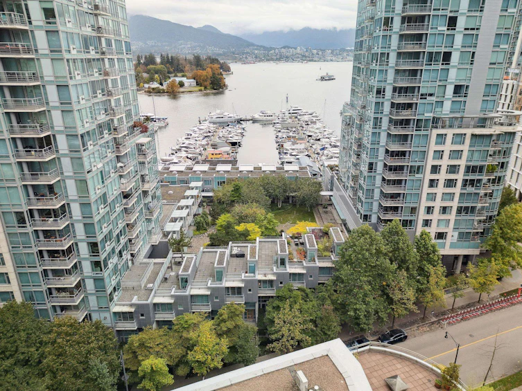1459 W Hastings Street, Vancouver, BC, V6G 3J9 - 28