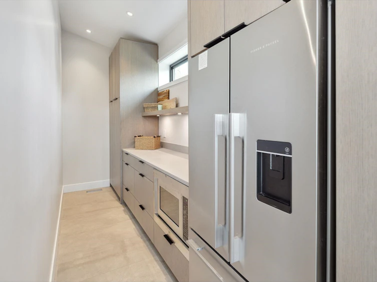 207 Carisbrooke Crescent, North Vancouver, BC, V7N 2S2 - 10
