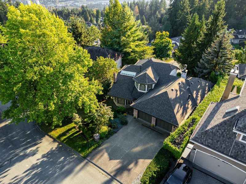 6 Buckhorn Place, Port Moody BC V3H 4M2