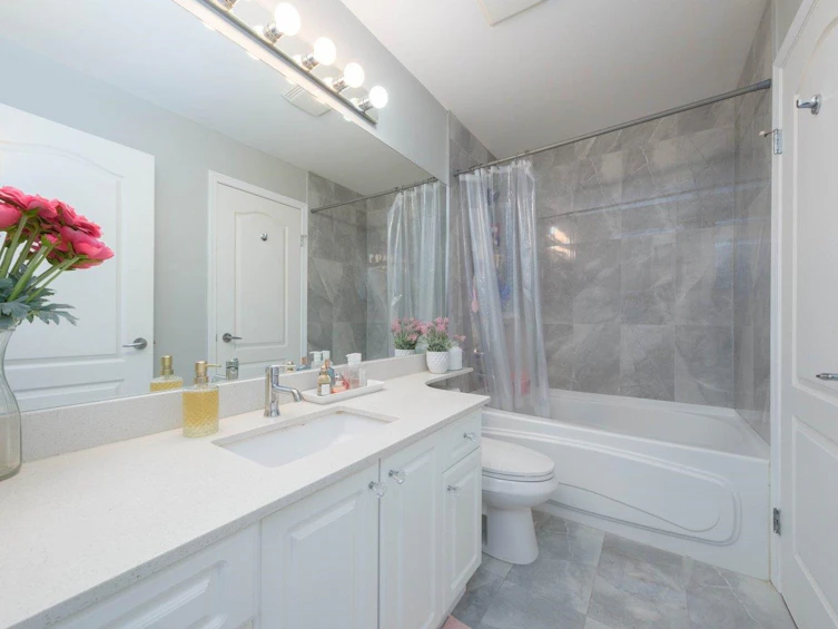 107-15210 Guildford Drive, Surrey, BC, V3R 0X7 - 20