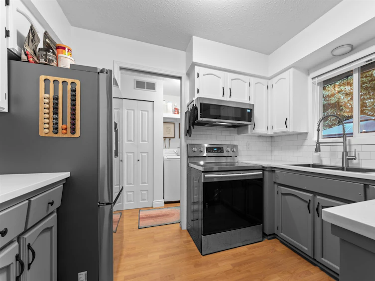 20182 44a, Langley, BC, V3A 6P2 - 9