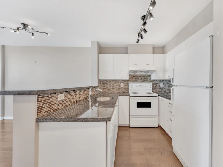 610-3438 Vanness Avenue, Vancouver, BC, V5R 6E7 - 7