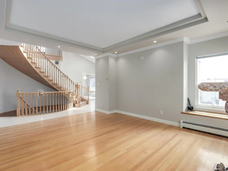 5309 Dundas Street, Burnaby, BC, V5B 1A7 - 6