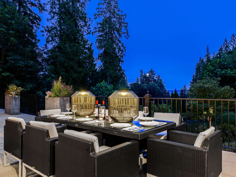 4555 Piccadilly North, West Vancouver, BC, V7W 1E1 - 4