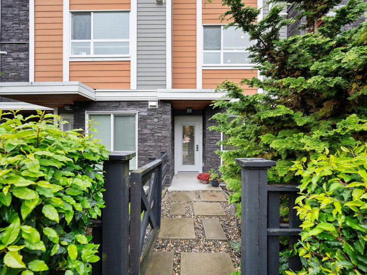 15-20857 77a Avenue, Langley, BC, V2Y 0W7 - 2