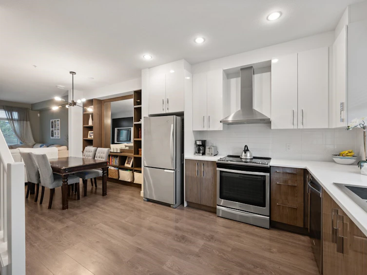 15-20857 77a Avenue, Langley, BC, V2Y 0W7 - 15
