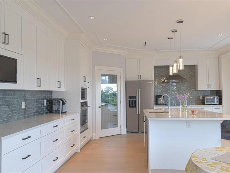 6138 Carson Street, Burnaby, BC, V5J 2Z9 - 16