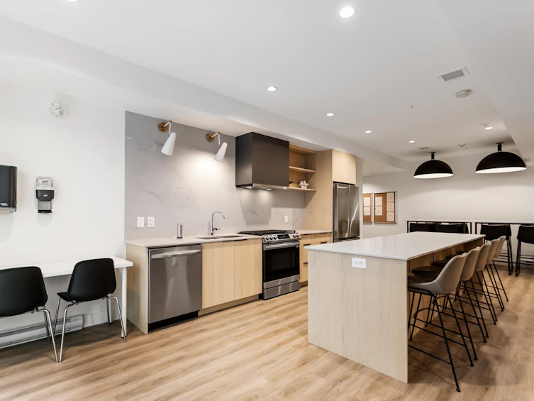 205-3229 St Johns Street, Port Moody, BC, V3H 0M4 - 30